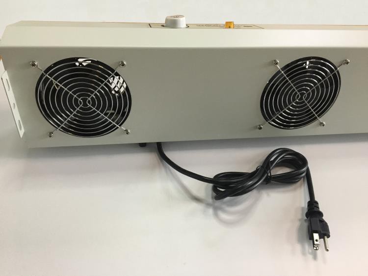 Ionizing air fan Ionizing air fan